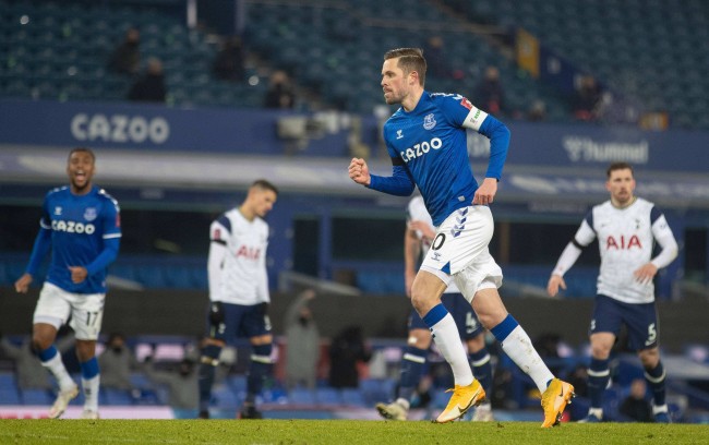 从青年队一 从青年队一